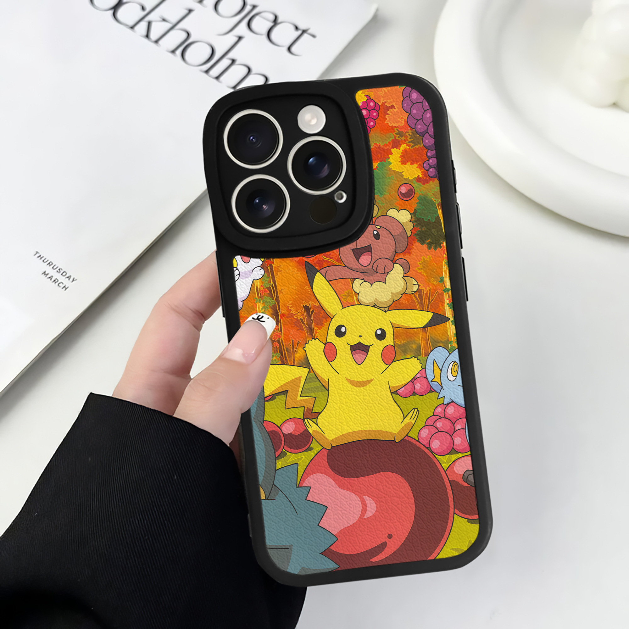 （画像用） ポケットモンスター Pokémon 【iPhone 16シリーズ対応】シリコンスマホケース（レザー調） 材質：シリコン